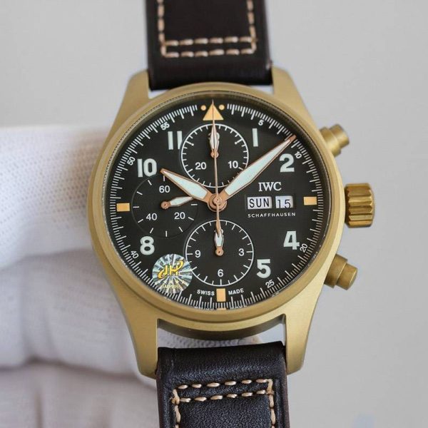 21AW新作IWC パイロットウォッチ 偽物 クロノ オートマティック スピットファイア iwb51617 - 画像 (3)