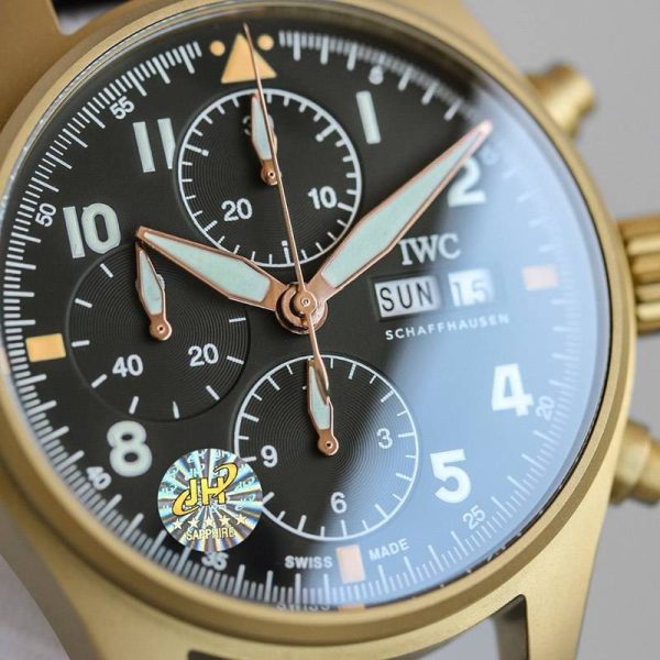 21AW新作IWC パイロットウォッチ 偽物 クロノ オートマティック スピットファイア iwb51617 - 画像 (5)