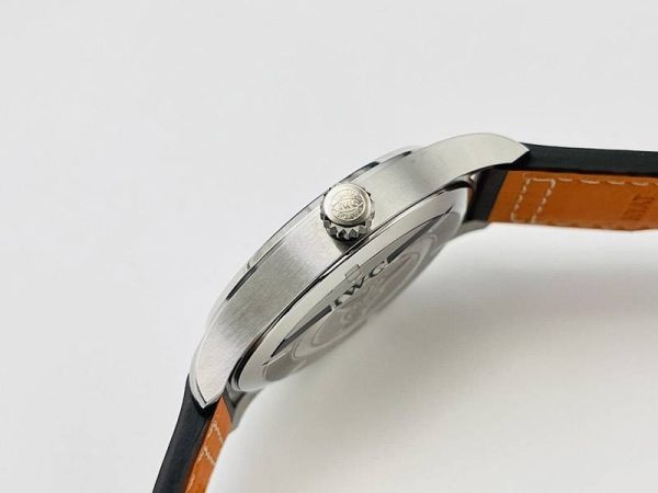 最安値挑戦IWC パイロットウォッチ コピー マーク１８ プティプランス iwm45017 - 画像 (5)