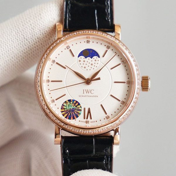 大人気!!新色IWC ポートフィノ 偽物 オートマティック ムーンフェイズ37 2色 iws89946 - 画像 (2)
