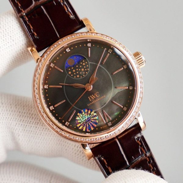 大人気!!新色IWC ポートフィノ 偽物 オートマティック ムーンフェイズ37 2色 iws89946 - 画像 (3)