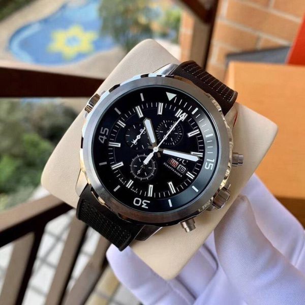 累積売上総額第１位！IWC コピー アクアタイマー クロノグラフ ガラパゴス アイランド 3色 iwv92663 - 画像 (2)