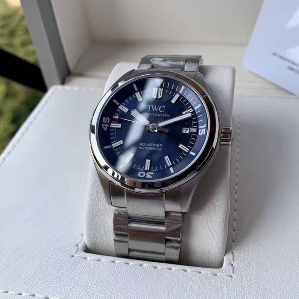 入手困難IWC アクアタイマー コピー オートマチック エクスペディション ジャックイヴクストー 2色 iwr43703 - 画像 (4)