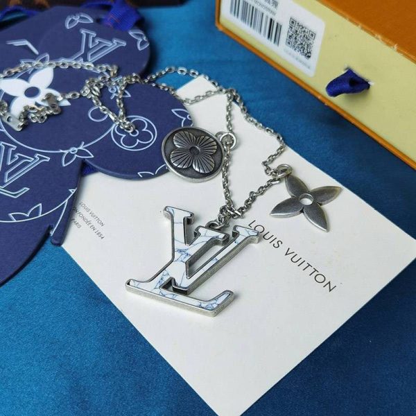 超話題!ルイヴィトン LVロゴ ネックレス コピー 2色 vuh37902 - 画像 (9)