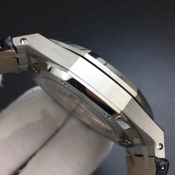 人気急上昇オーデマ・ピゲ ロイヤルオーク スーパーコピー 3色 Odo65827 - 画像 (6)