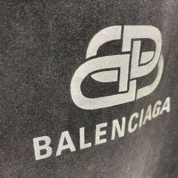 超話題!バレンシアガ 偽物 オーバーサイズBB tシャツ bab81456 - 画像 (5)