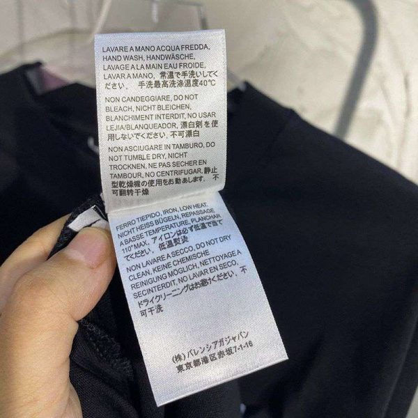 22AWバレンシアガ BB PIXEL 偽物 ミディアムフィット Tシャツ bai08402 - 画像 (7)