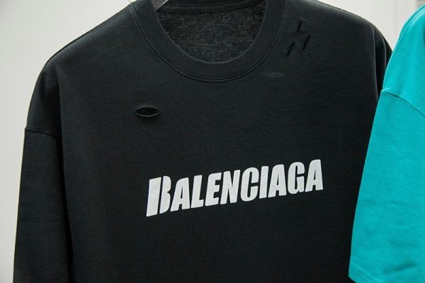 定番バレンシアガ 偽物 DESTROYED FLATGROUND Tシャツ 2色 bam86561 - 画像 (3)