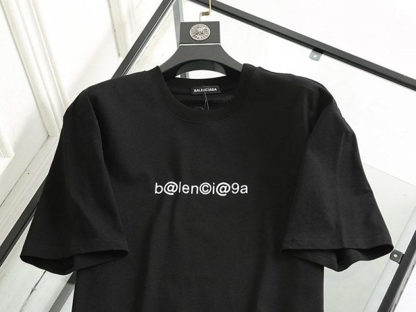 春もの新作バレンシアガ コピー メールボックスモノグラムプリント Tシャツ ブラック bas23660 - 画像 (4)