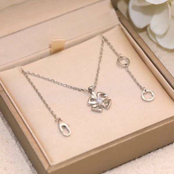 ★日本!!人気！ギフトに最適♪ ブルガリ 偽物 ダイヤ ネックレス 18K ゴールド But97682 - 画像 (4)