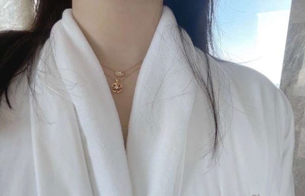 ★日本!!人気！ギフトに最適♪ ブルガリ 偽物 ダイヤ ネックレス 18K ゴールド But97682 - 画像 (7)