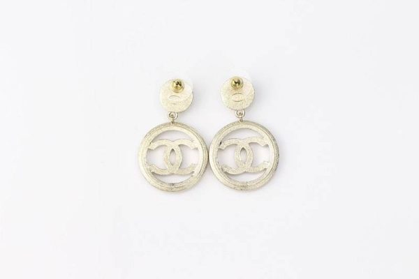世界中で大人気♪シャネル コピー CCロゴ ピアス  レジン & パール shn54546 - 画像 (4)