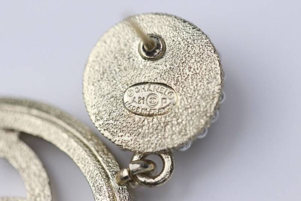 世界中で大人気♪シャネル コピー CCロゴ ピアス  レジン & パール shn54546 - 画像 (5)