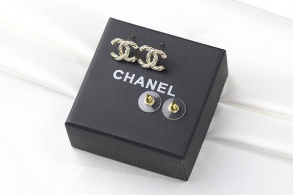 目を惹くカラーシャネル CCロゴピアス スーパーコピー sha02783 - 画像 (6)