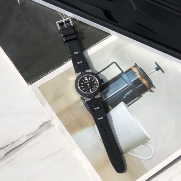 大人気♪女子が選ぶ♪ブルガリ 時計 アルミニウムウォッチ コピー 39mm 3色 Bum73565 - 画像 (6)