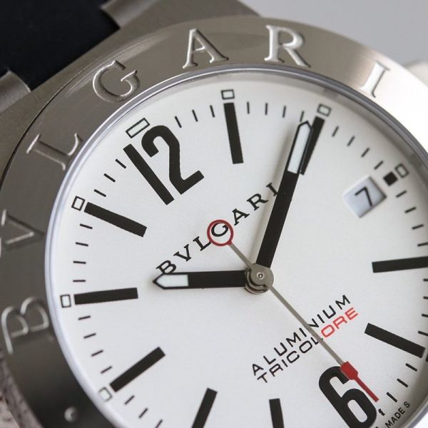 希少色ブルガリ 時計 スーパーコピー アルミニウムウォッチ 39mm 2色 Bug93251 - 画像 (7)