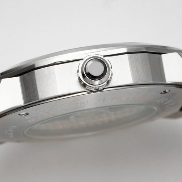 入手困難ブルガリ 時計 スーパーコピー オクト ローマ 41mm Octo Roma Buf85996 - 画像 (4)