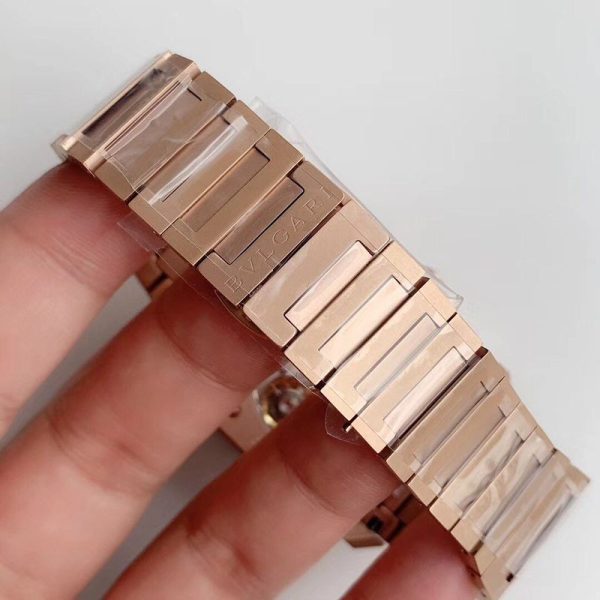 一目惚れ♪ブルガリ コピー 時計 オクト ローマ 41mm Octo Roma Bue44491 - 画像 (4)