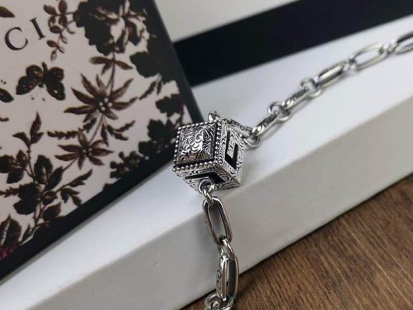 最安値挑戦 グッチ ブレスレット Gキューブ シルバー バイオレット オレンジ gub57479 - 画像 (3)