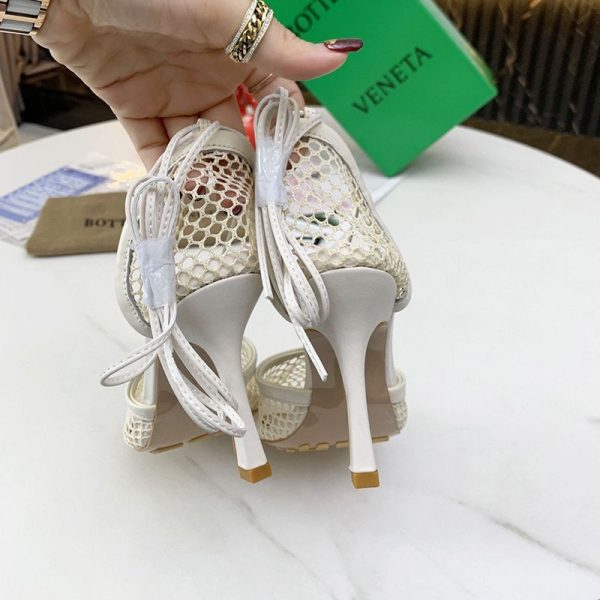 超希少！ボッテガ ヴェネタ 偽物 ストレッチ サンダル 9cm ラムスキン bow04662 - 画像 (4)