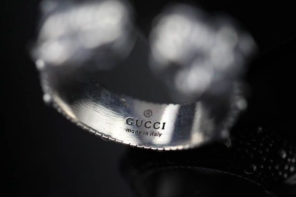 《大人気》グッチ タイガーヘッド 偽物 シルバーリング *ギフトに◎12mm gux37839 - 画像 (4)