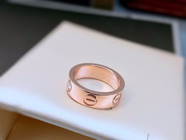 21-22AWカルティエ 偽物 LOVE リング、ダイヤモンド3個 3色 kaj78724 - 画像 (9)