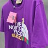 《大人気》グッチ x ノースフェイス コラボ 半袖Tシャツ スーパーコピー guh57850 - 画像 (5)