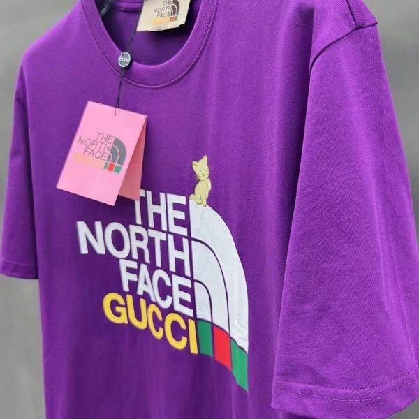 《大人気》グッチ x ノースフェイス コラボ 半袖Tシャツ スーパーコピー guh57850 - 画像 (5)