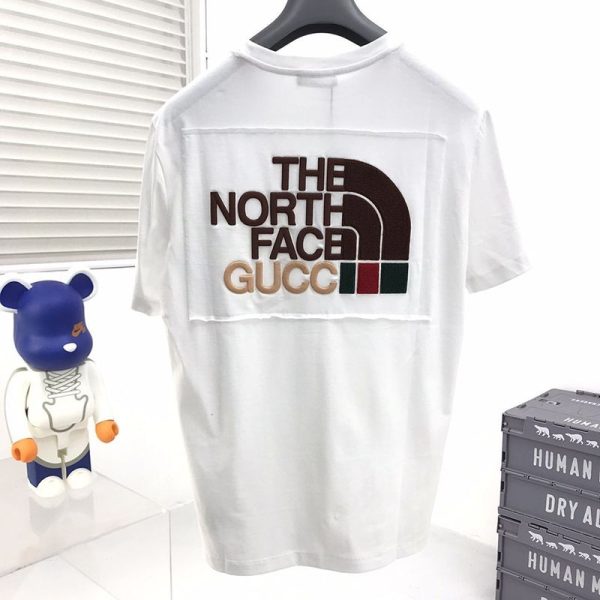稀少 グッチ x ノースフェイス 偽物 コラボ 半袖Tシャツ gux97217 - 画像 (2)