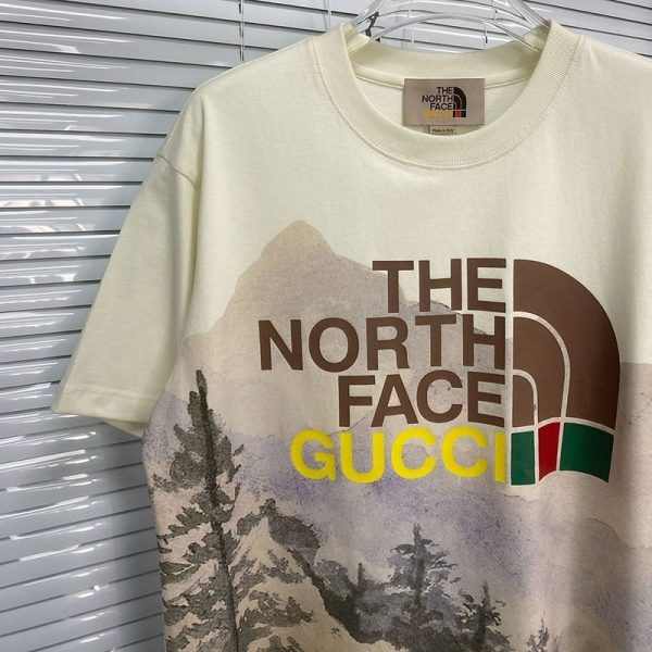 一目惚れ♪ グッチ ノースフェイス コラボ 半袖Tシャツ スーパーコピー - 画像 (3)