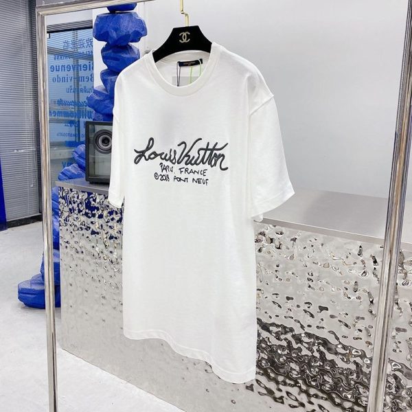 【日本未発売】ルイヴィトン Tシャツ スーパーコピー トップス 人気 vur87811 - 画像 (3)