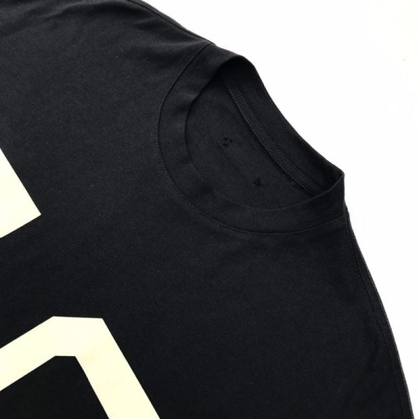 最安値挑戦Fear of God【エッセンシャルズ スーパーコピー】キッズ半袖ロゴ入りＴシャツ fet31105 - 画像 (3)
