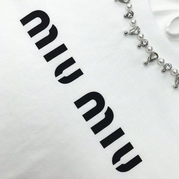 送料込ミュウミュウ 偽物★クリスタル クロップドコットンTシャツ MJL8161V6FF0009 - 画像 (4)