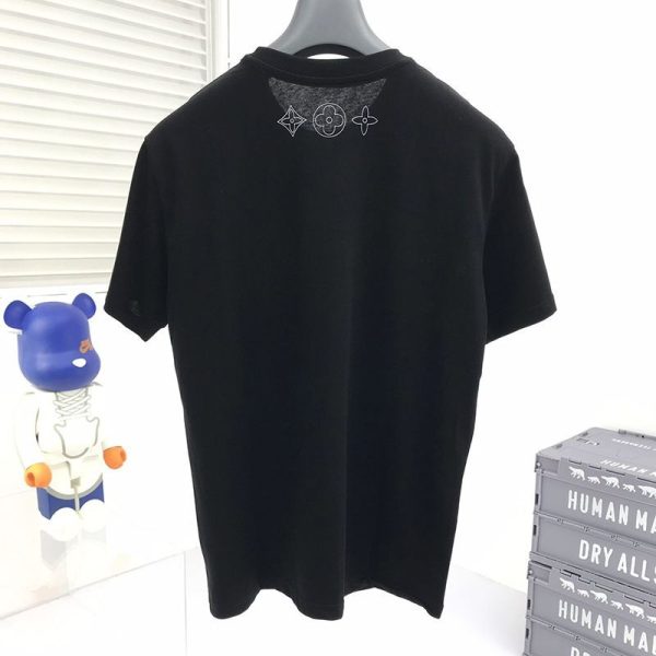 定番《人気》​ルイヴィトン スーパーコピー エンボスLV Tシャツ vuw57078 - 画像 (2)
