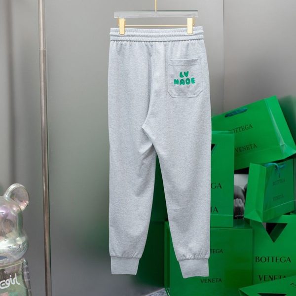 人気急上昇 ルイヴィトン  nigo アスレチックパンツ パロディ 2色 vuz51790 - 画像 (10)