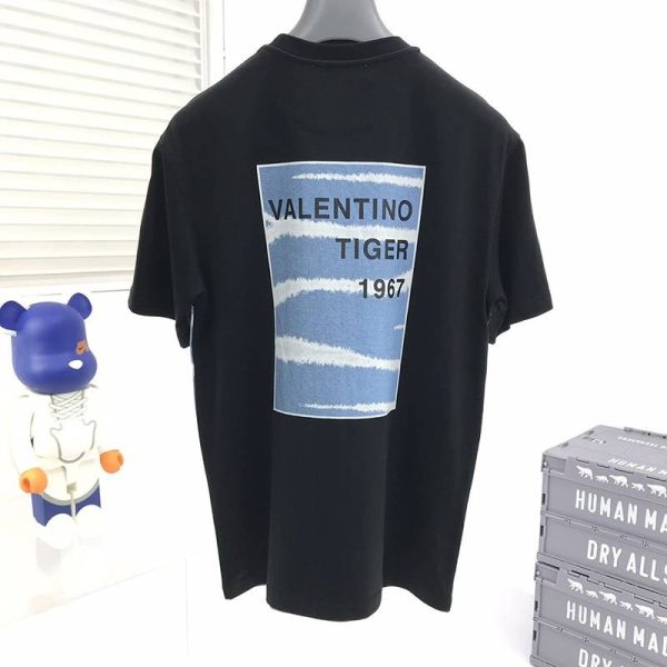 【人気商品】ヴァレンティノ タイガー1976 Tシャツ スーパーコピー Vuw47918 - 画像 (2)