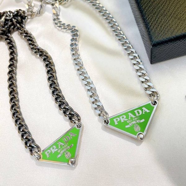 完売必至【人気商品】プラダ シンボル ネックレス コピー pud19436 - 画像 (5)
