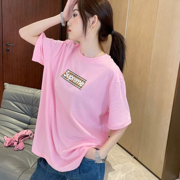 ★日本!!人気！コラボ シュプリーム × バーバリー ボックスロゴ Tシャツ コピー Shv94864 - 画像 (4)