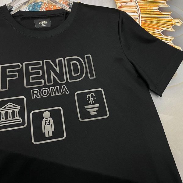 【日本未発売】フェンディ ROMA ロゴ クルーネック 偽物Tシャツ fej27890 - 画像 (4)