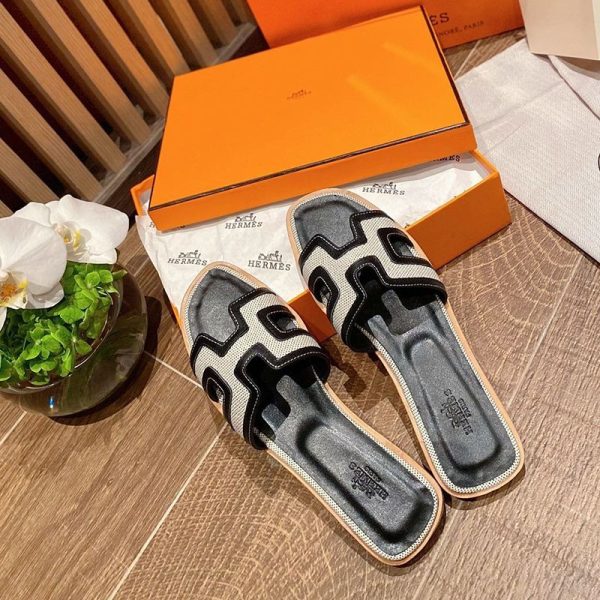 超話題!送込エルメス Oran sandal コピー オラン レザー＆キャンバス サンダル erq02555 - 画像 (5)