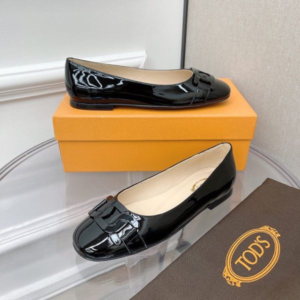 人気No1【トッズ 偽物】チェーンモチーフ フラットシューズ tom99666 - 画像 (2)