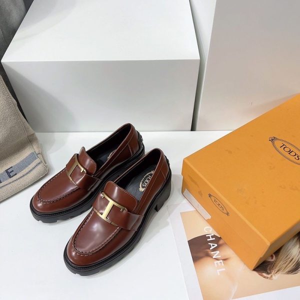《大人気》関税送料込 TODS レザー Tタイムレスメタル ローファー 偽物 tob87668 - 画像 (6)