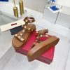《大人気》ヴァレンティノ フラットフォーム ローマンスタッズ サンダル 偽物 40MM Vup47235 - 画像 (3)