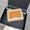 大人気!!新色【ロエベ】リピート プレーン カードホルダー 偽物 lon36448 - 画像 (3)