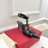 一目惚れ♪ヴァレンティノ パンプス 偽物 ローマンスタッズ カーフスキン パンプス Vux97327 - 画像 (5)