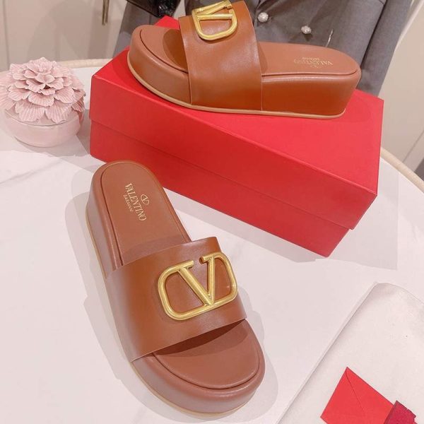定番 履き心地の良い ヴァレンティノ リベット 厚底サンダル 偽物 Vui97176 - 画像 (7)