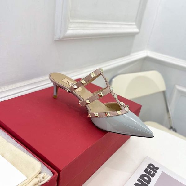 綺麗な ヴァレンティノ パンプス コピー ローマンスタッズ カーフスキン パンプス 送料込 Vut97928 - 画像 (3)