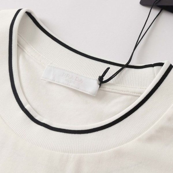 送料込プラダ コットンTシャツ スーパーコピー 半袖 ロゴ puu51069 - 画像 (4)