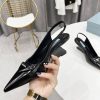人気 最新 プラダ トライアングルロゴ パンプスサンダル 偽物 多色 pur65071 - 画像 (5)