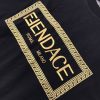 【フェンディ×ヴェルサーチ コピー】☆新作大人気コラボ☆ロゴTシャツ 黑 半袖 fee52485 - 画像 (4)